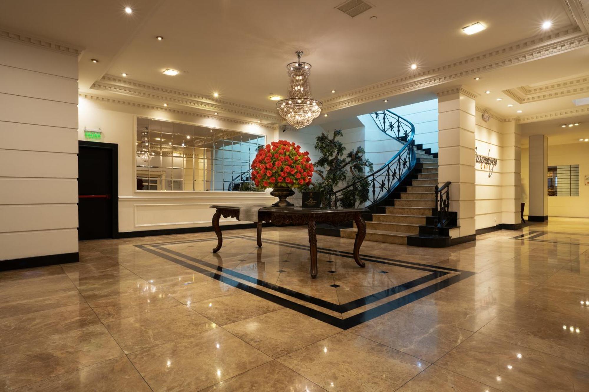 Hotel Dann Carlton Quito Extérieur photo